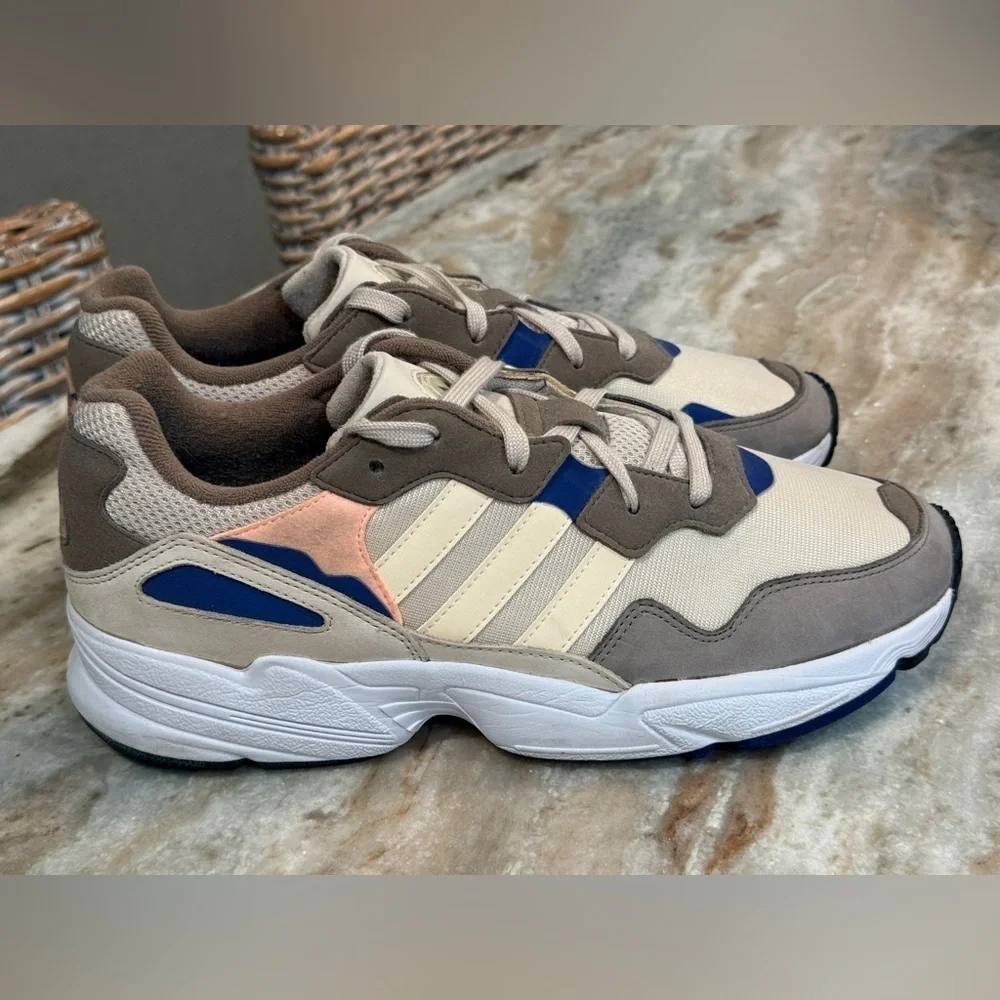 Men’s ADIDAS Yung 96 Simple Brown sneakers- Size 10